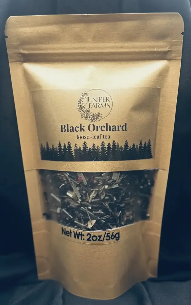 Front of a 2 oz Black Orchard loose-leaf tea pouch